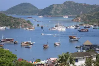 Labuan Bajo dan Tiga Fungsi Utama di Flores Barat