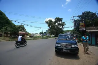 Foto arsip: A street in Labuan Bajo.