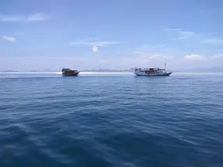 Ilustrasi: Pantai di Labuan Bajo, Flores.
