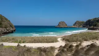 Pemkab Manggarai Barat Sanksi 11 Hotel Pelanggar Sempadan Pantai