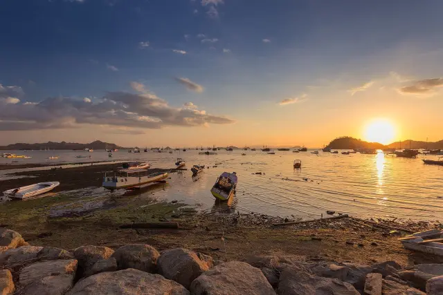 Pariwisata Labuan Bajo dan TN Komodo: Seberapa Besar dan Siapa Diuntungkan?