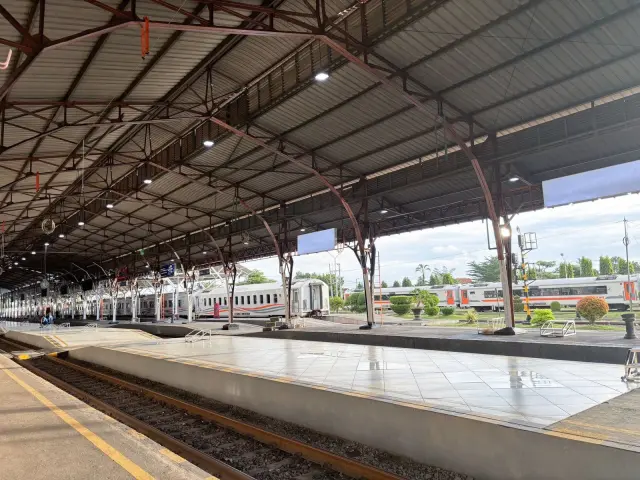 KA bandara Manggarai: jadwal, rute, dan perubahan layanan 2026