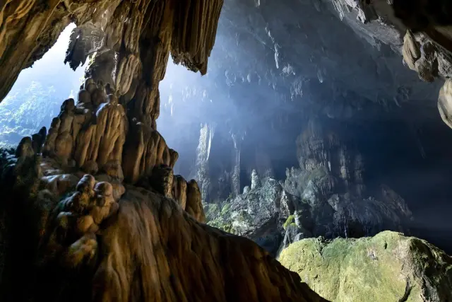 Batu Cermin Labuan Bajo: apa itu, di mana lokasinya, dan kenapa terkenal